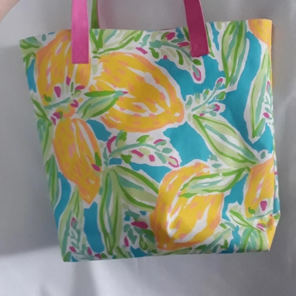 Lilly Pulitzer for Estee Lauder Lemon Print Tote Bag